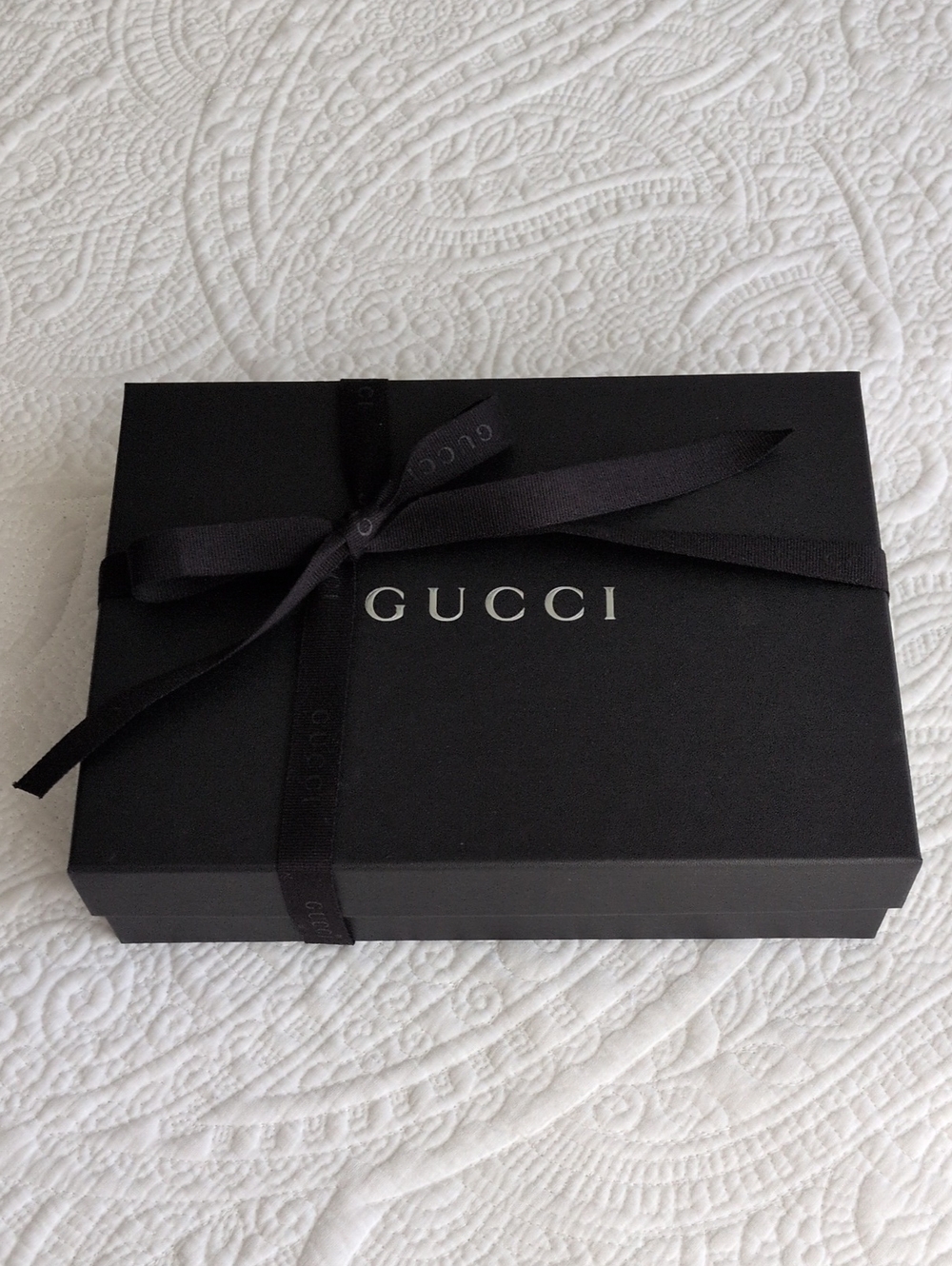 Gucci Large Box + Dust Bag + Ribbon - Picture 2 of 13